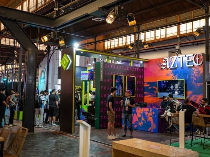 Aztec Booth Devconnect - 5